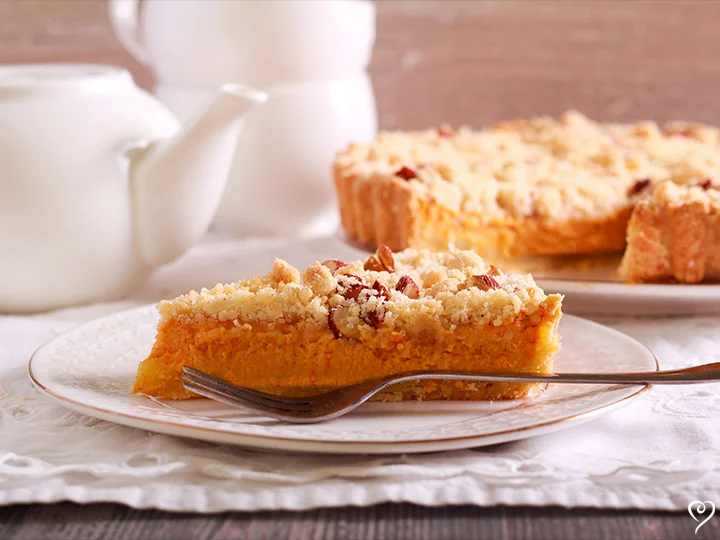 Pumpkin Pie with Streusel Topping