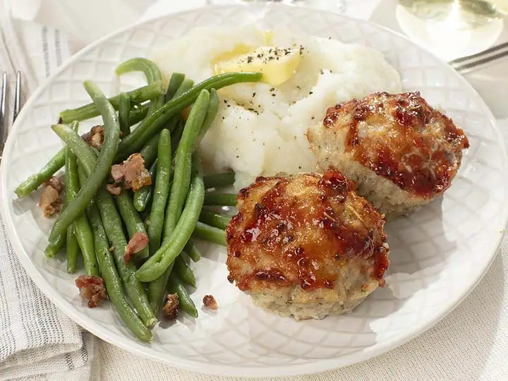Mini Turkey Meatloaves with Bacon Ranch Green Beans